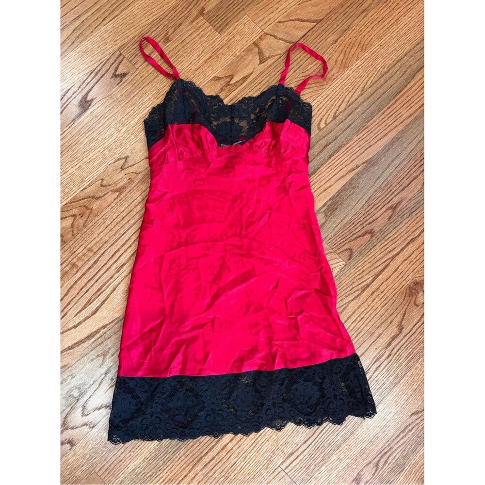 Victoria’s Secret 100% Silk Red Black Lace Chemise Slip Dress Nightgown S Y2K